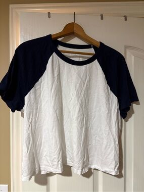Old Navy Navy and White Crewneck Raglan Tee